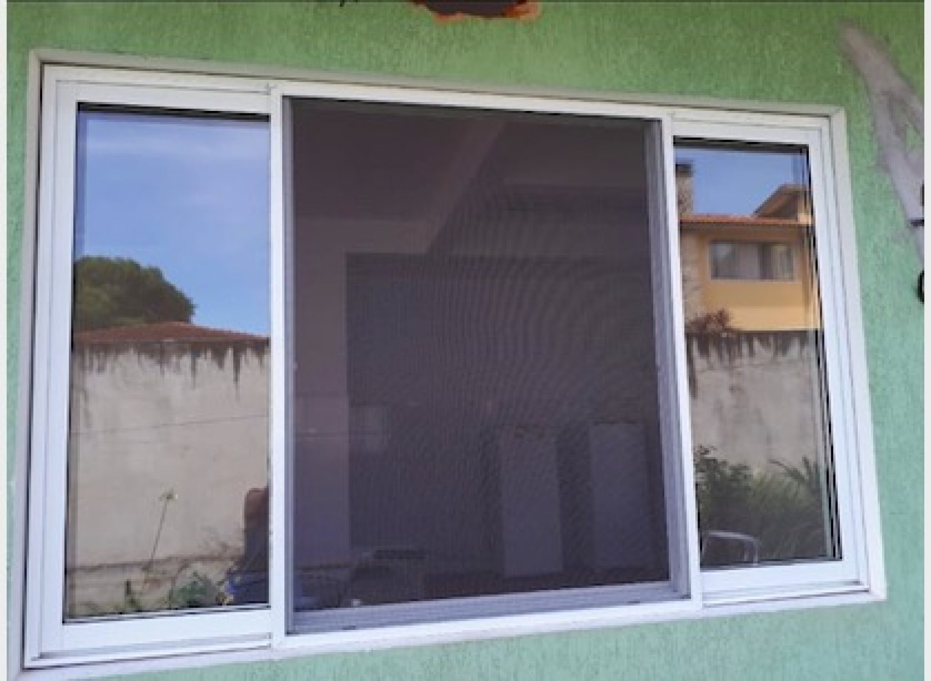 Tela Mosquiteira no Modelo Removível Tela Mosquiteira no Modelo Removível